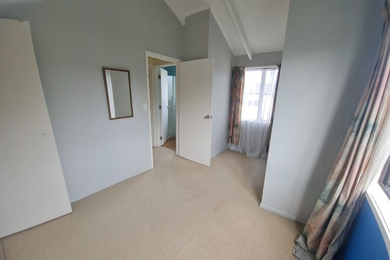 Photo of property in 14 Sheridan Drive, New Lynn, Auckland, 0600