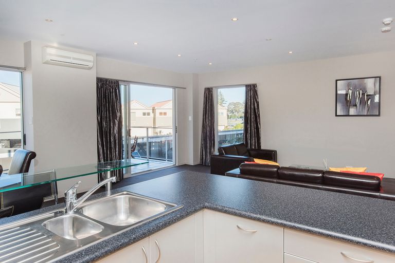 Photo of property in Bay View, 3/90 Customhouse Street, Gisborne, 4010