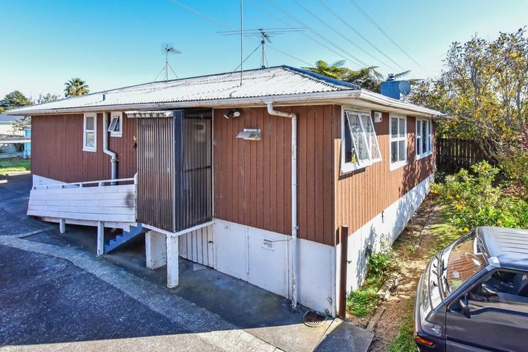 Photo of property in 209 Bairds Road, Otara, Auckland, 2023