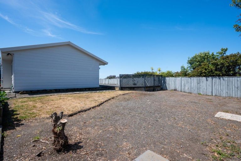Photo of property in 2/64 The Esplanade, Westshore, Napier, 4110