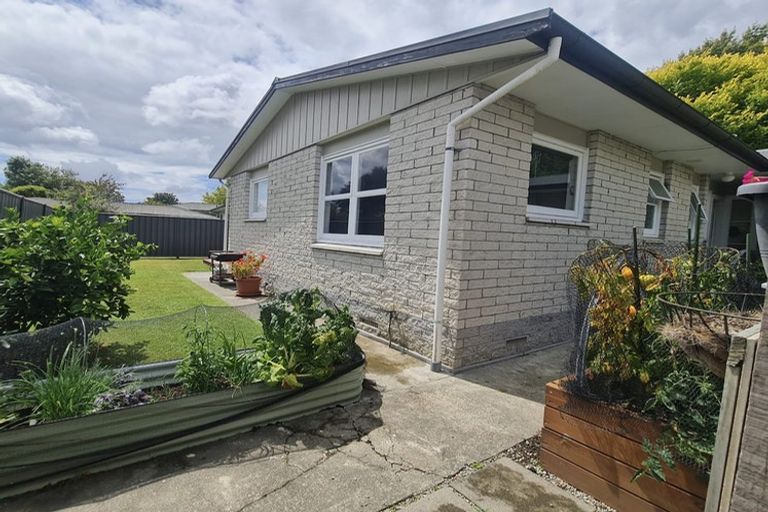 Photo of property in 908 Sylvan Road, Mayfair, Hastings, 4122