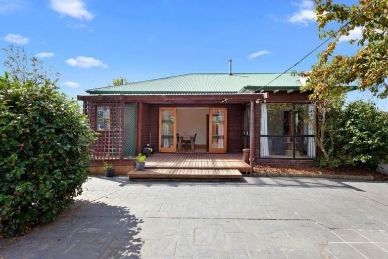 Photo of property in 4 Saltaire Street, North New Brighton, Christchurch, 8083