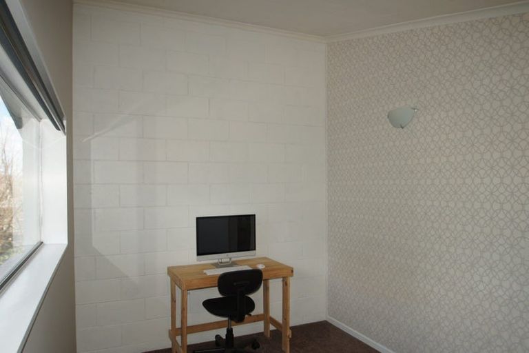 Photo of property in 2/24 Chilton Drive, Mairehau, Christchurch, 8052