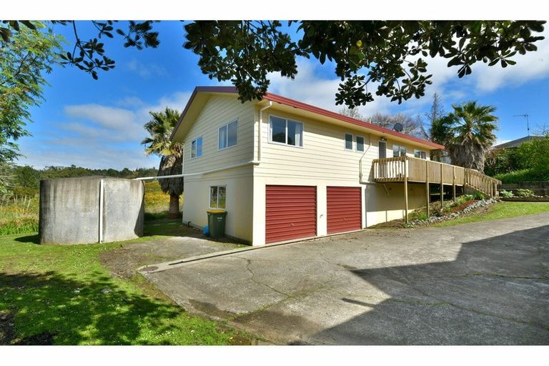 Photo of property in 1/607 Whangaparaoa Road, Stanmore Bay, Whangaparaoa, 0932