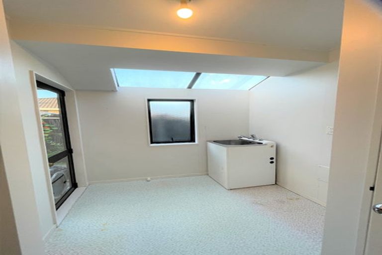 Photo of property in 9 Ben Nevis Place, Northpark, Auckland, 2013