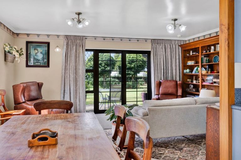 Photo of property in 17 Weld Street, Normanby, Hawera, 4614