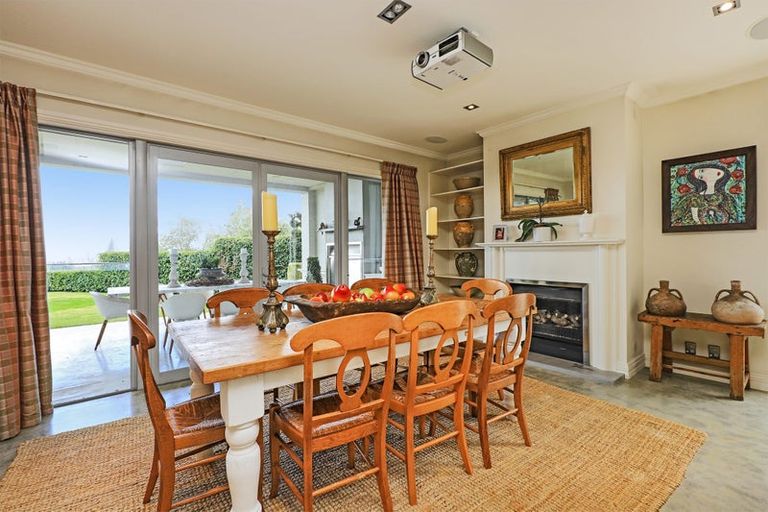 Photo of property in 137 Blackbarn Road, Havelock North, 4294