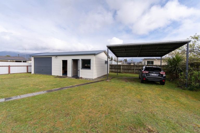 Photo of property in 37 Moana Crescent, Te Anau, 9600