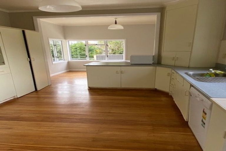 Photo of property in 2 Lyon Street, Kihikihi, Te Awamutu, 3800