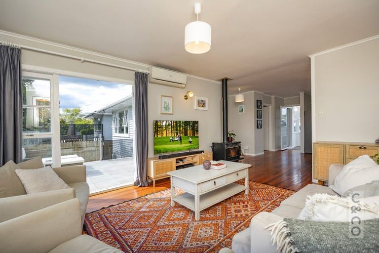 Photo of property in 17 Tapu Road, Huapai, Kumeu, 0810