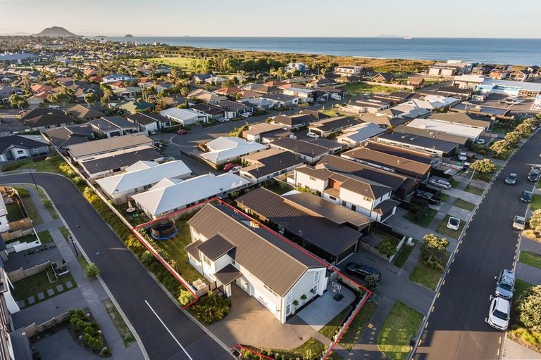 Photo of property in 40 Coast Boulevard, Papamoa Beach, Papamoa, 3118