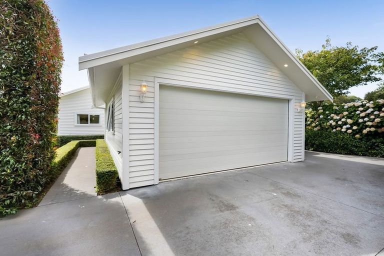 Photo of property in 167 Henwood Road, Paraite, New Plymouth, 4372