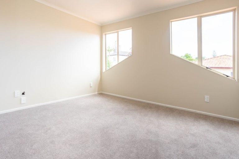 Photo of property in 40 Monte Cassino Place, Birkdale, Auckland, 0626