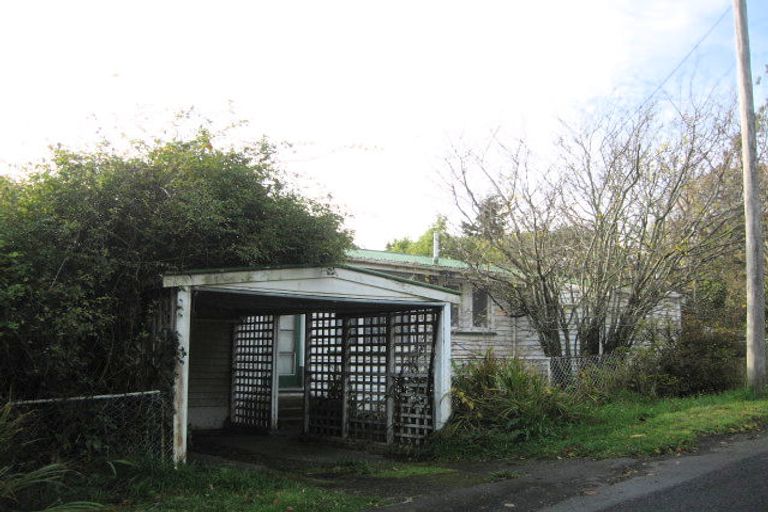 Photo of property in 25 Waikana Street, Broad Bay, Dunedin, 9014