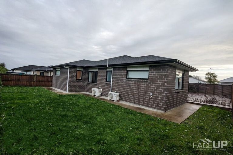 Photo of property in 21 Holcroft Street, Papakura, 2110