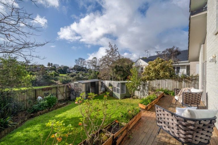 Photo of property in 1/30 Curacao Place, Half Moon Bay, Auckland, 2012