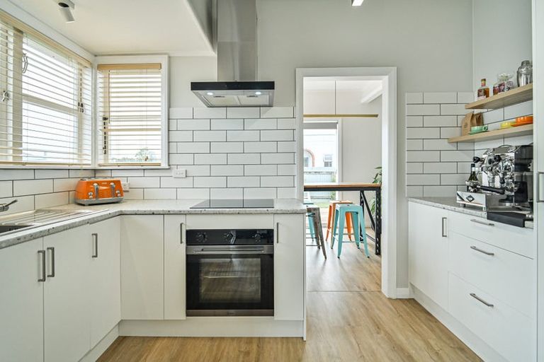 Photo of property in 1 Lowry Terrace, Marewa, Napier, 4110