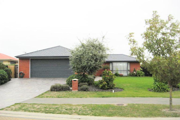 Photo of property in 21 Markham Way, Rolleston, 7614