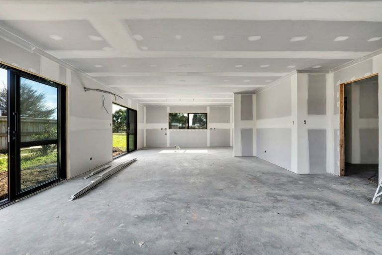 Photo of property in 603a Haowhenua Place, Hawera, 4674