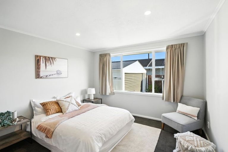 Photo of property in 1 Glenavon Place, Ilam, Christchurch, 8041