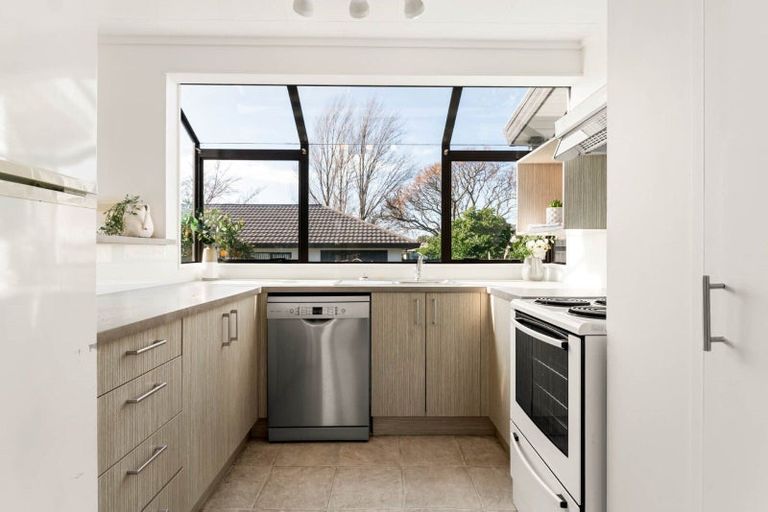 Photo of property in 13 Kane Road, Papamoa Beach, Papamoa, 3118