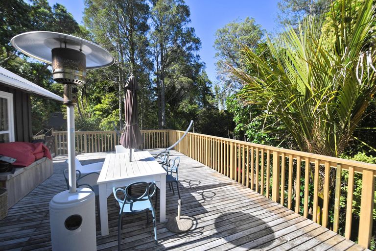 Photo of property in 21 Spray Crescent, Leigh, 0985