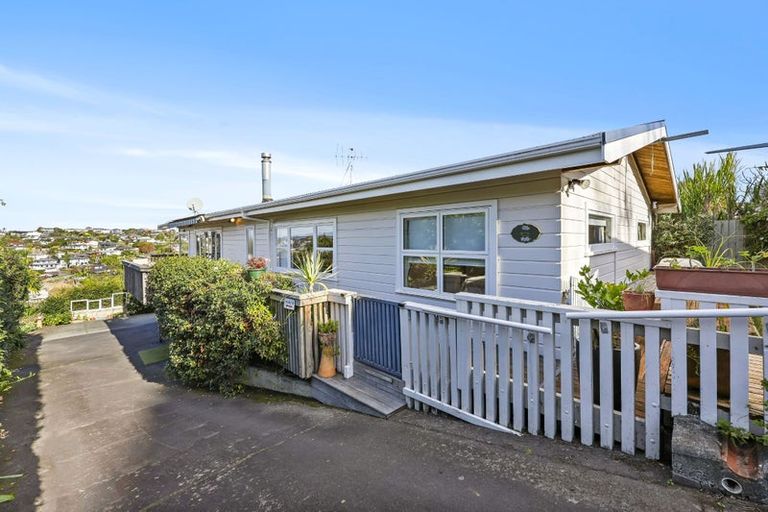Photo of property in 13 Colmar Road, Mellons Bay, Auckland, 2014