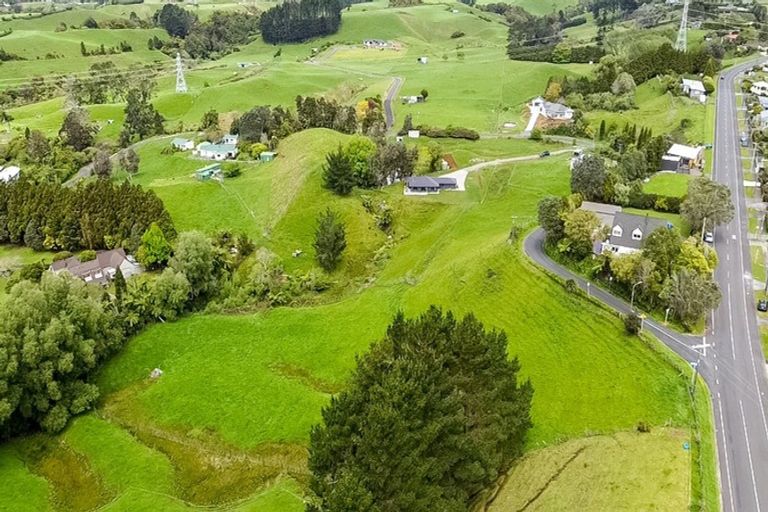 Photo of property in 68 Saxton Road, Upper Vogeltown, New Plymouth, 4371