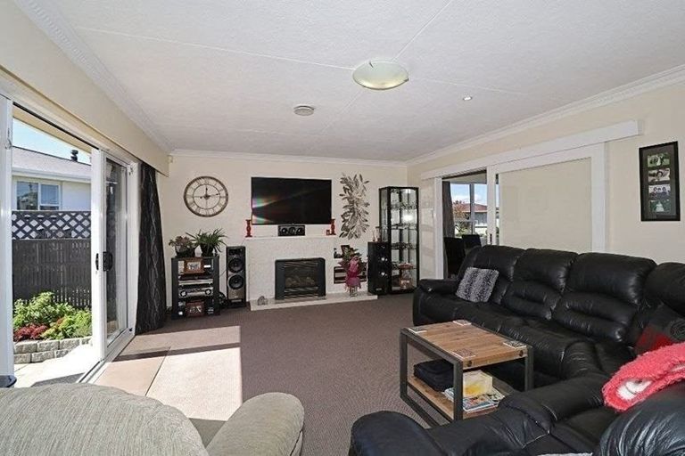 Photo of property in 62 Edinburgh Crescent, Waikiwi, Invercargill, 9810