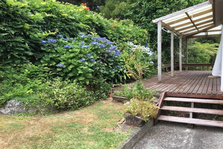 Photo of property in 26 Whaka Street, Maungaturoto, 0520