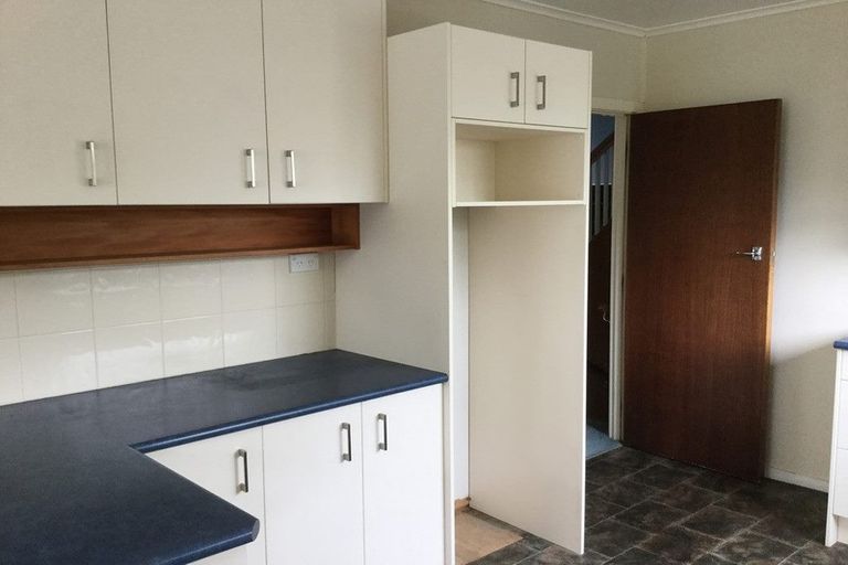 Photo of property in 26 Whaka Street, Maungaturoto, 0520