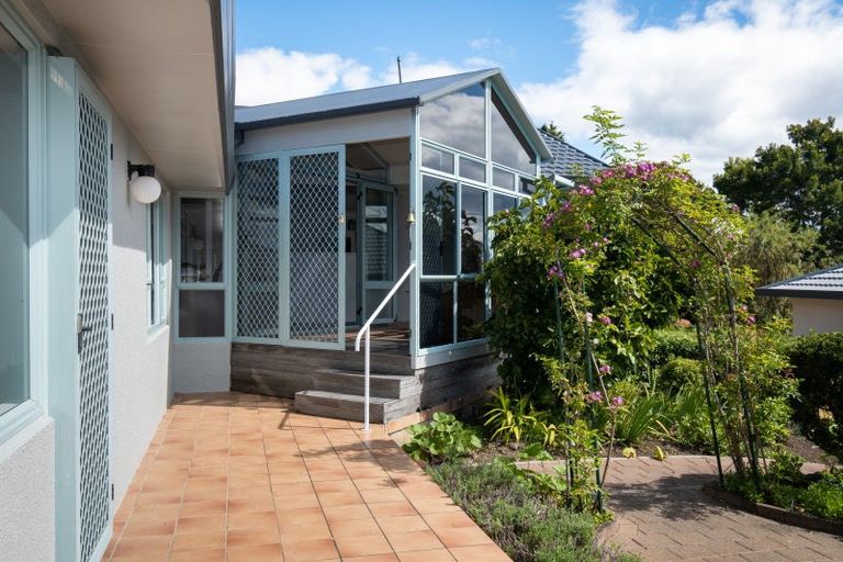 Photo of property in 3/42 Campbell Street, Havelock North, 4130