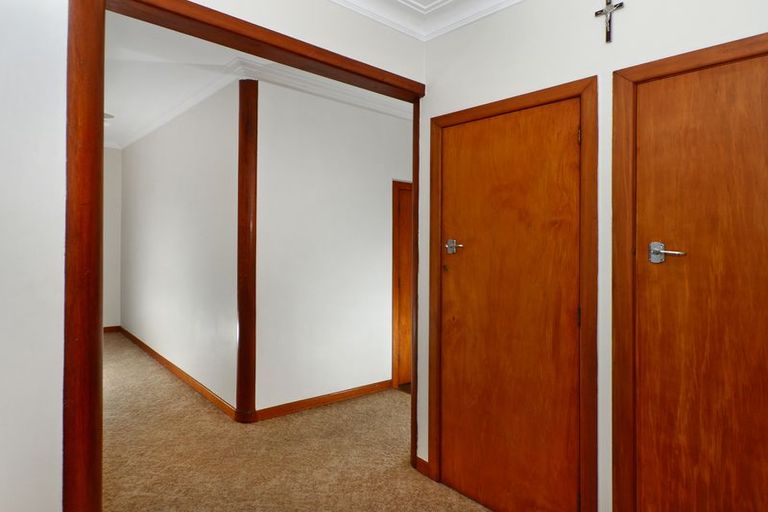 Photo of property in 38 Central Avenue, Avenues, Whangarei, 0110