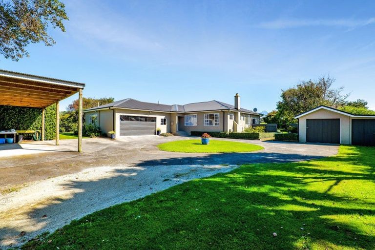 Photo of property in 1048 Normanby Road, Manaia, Hawera, 4678