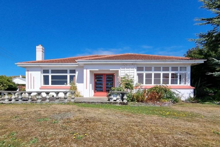 Photo of property in 2 Castle Street, Riverton/aparima, Riverton, 9822