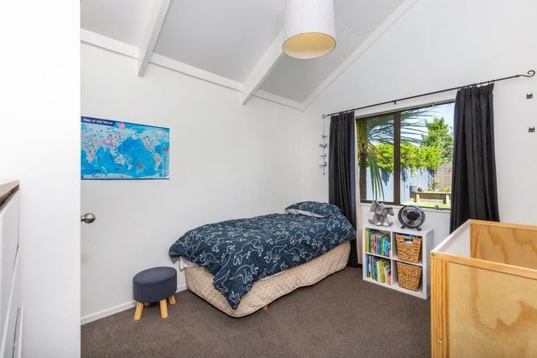 Photo of property in 98 Hyde Avenue, Richmond Heights, Taupo, 3330