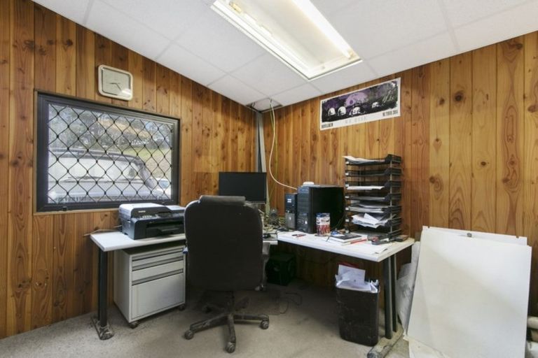 Photo of property in 51 Kaitangata Crescent, Kelson, Lower Hutt, 5010