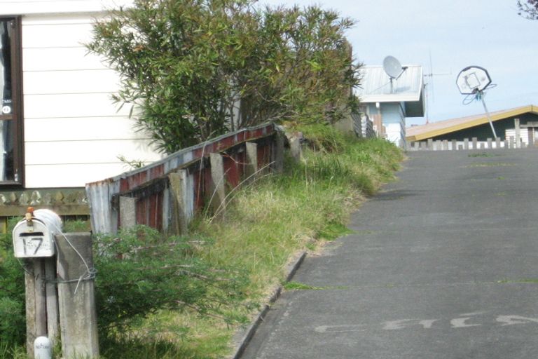 Photo of property in 17 Lee Street, Castlecliff, Whanganui, 4501