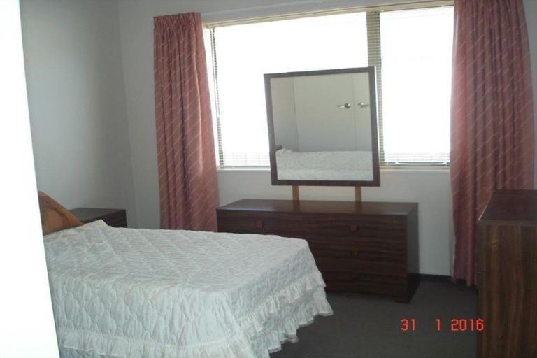 Photo of property in 51 Gandalf Crescent, Paraparaumu, 5032