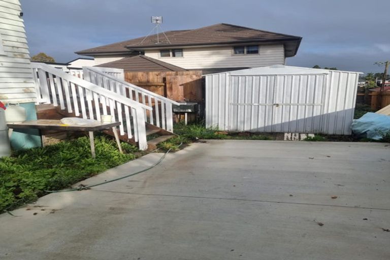 Photo of property in 121 Woodglen Road, Glen Eden, Auckland, 0602