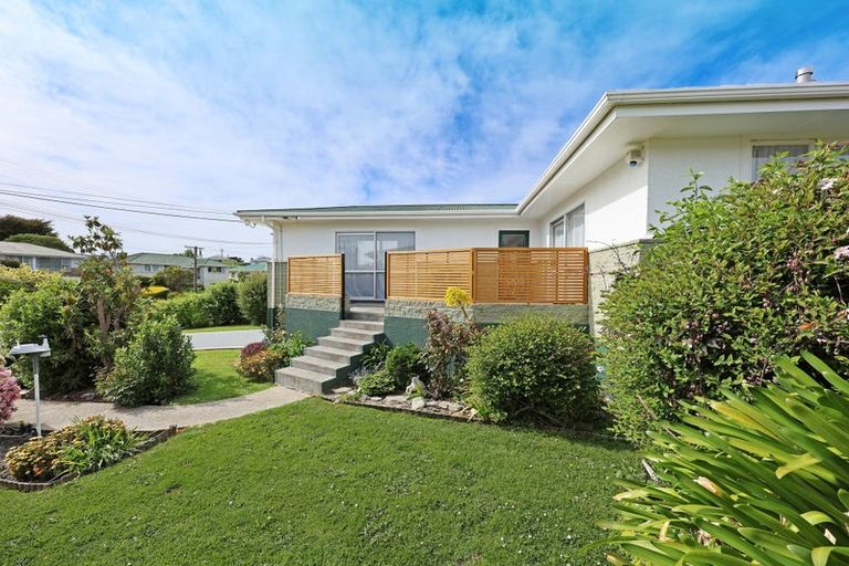 Photo of property in 11 Oxford Street, Holmes Hill, Oamaru, 9401