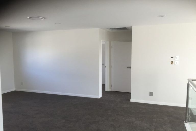 Photo of property in 39 Point View Drive, East Tamaki Heights, Auckland, 2016