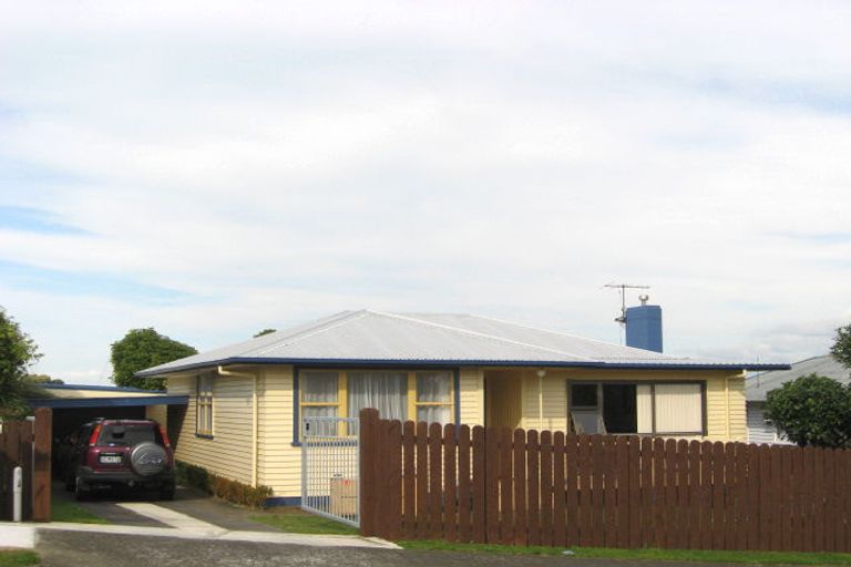 Photo of property in 35 Belair Avenue, Blagdon, New Plymouth, 4310