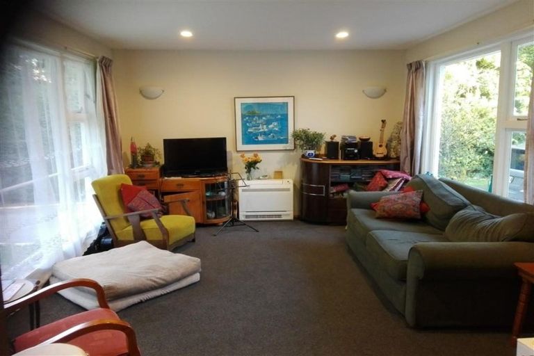 Photo of property in 27 Eastern Terrace, Beckenham, Christchurch, 8023