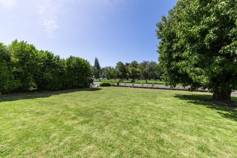 Photo of property in 233 Kenilworth Road, Mayfair, Hastings, 4122