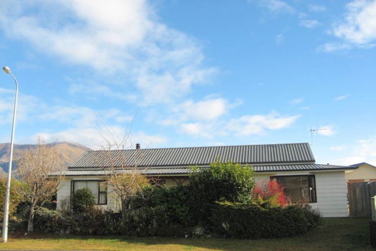 Photo of property in 3 Mercury Place, Wanaka, 9305