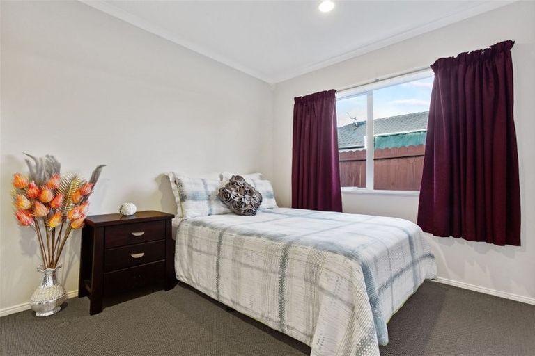 Photo of property in 3 Martin Jugum Lane, Ranui, Auckland, 0612