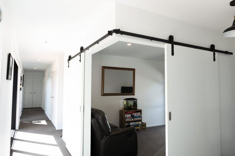 Photo of property in 2a Whitcombe Street, Lepperton, New Plymouth, 4373