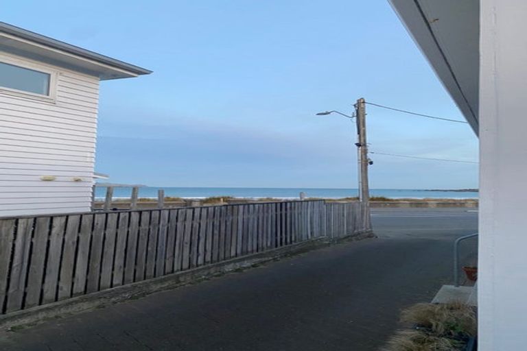 Photo of property in 118 Lyall Parade, Lyall Bay, Wellington, 6022