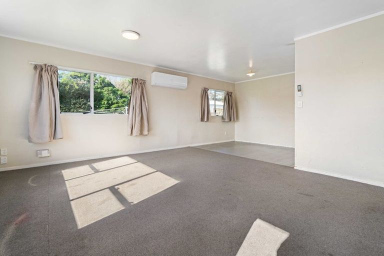 Photo of property in 15 Ranum Road, Papatoetoe, Auckland, 2025